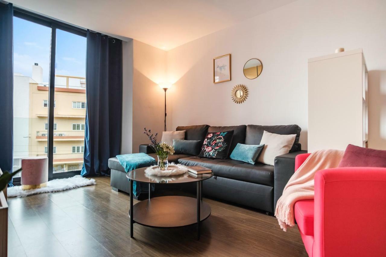 Stylish And Chic City Center Apartment With Wifi 라 라구나 객실 사진